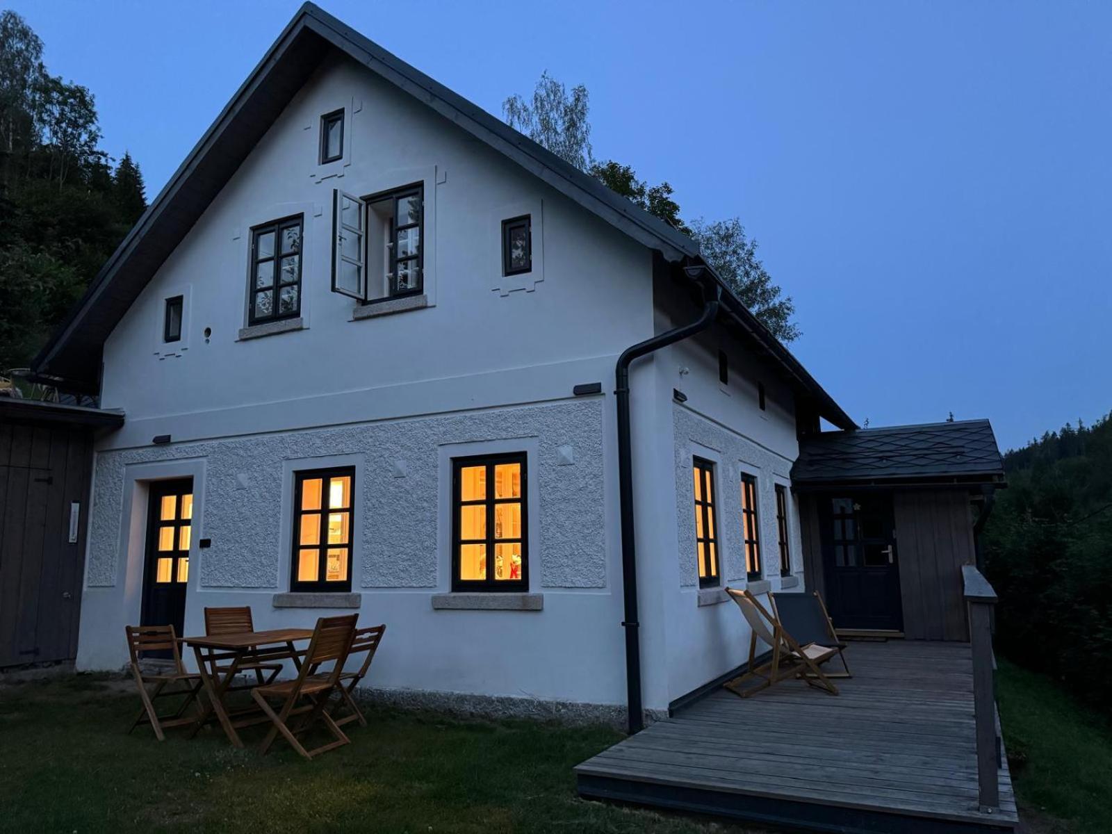 Antoniwald82 Josefuv Dul Villa Buitenkant foto